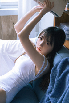 调教拨开两唇打花蒂戒尺